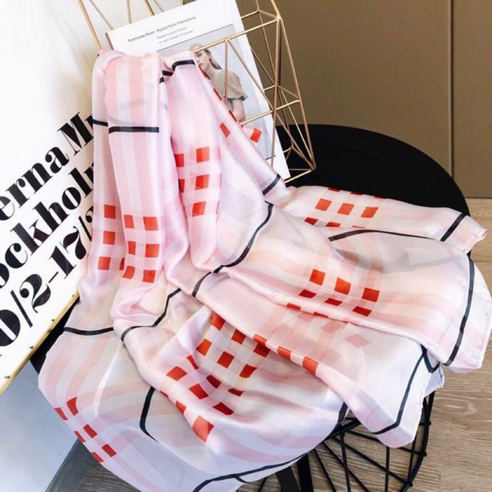 Bv*b*rry Scarf